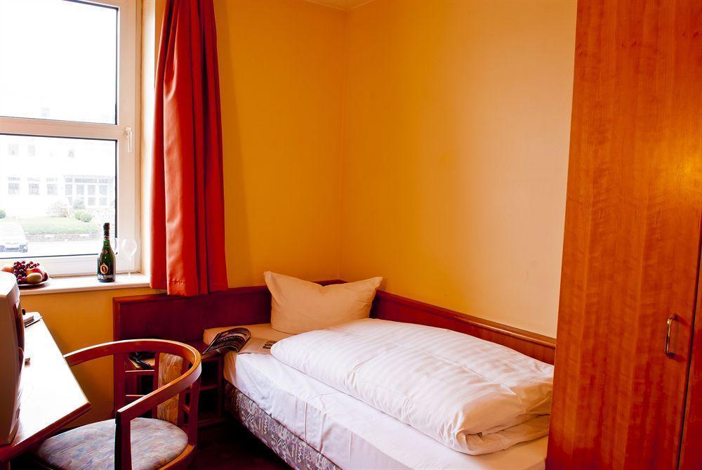 Kröger By Underdog Hotel 3*